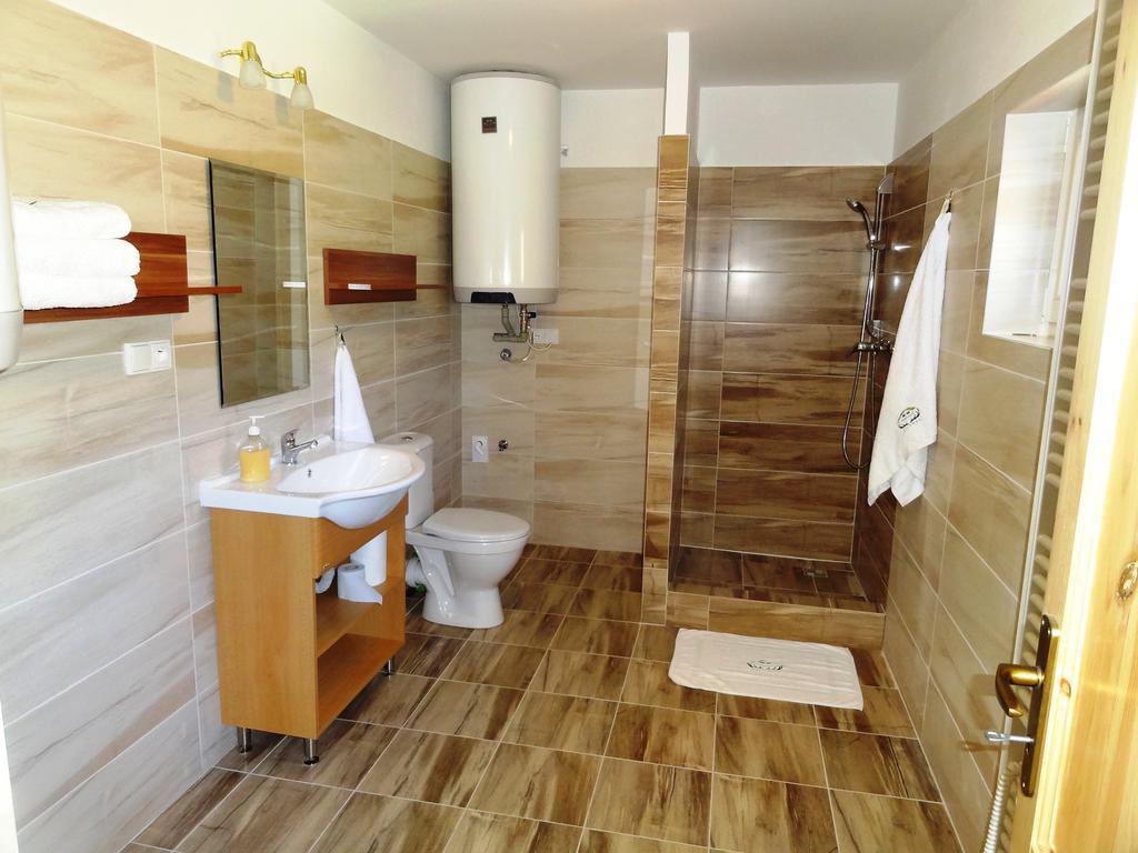 Apartmany Hajenka Vapenka Bagian luar foto